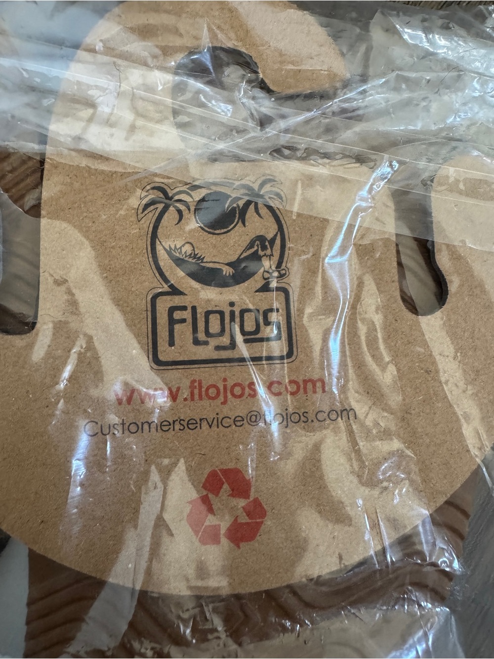 NWT: Flojos White Strap Brown Footbed Flip Flops - Picture 7 of 8